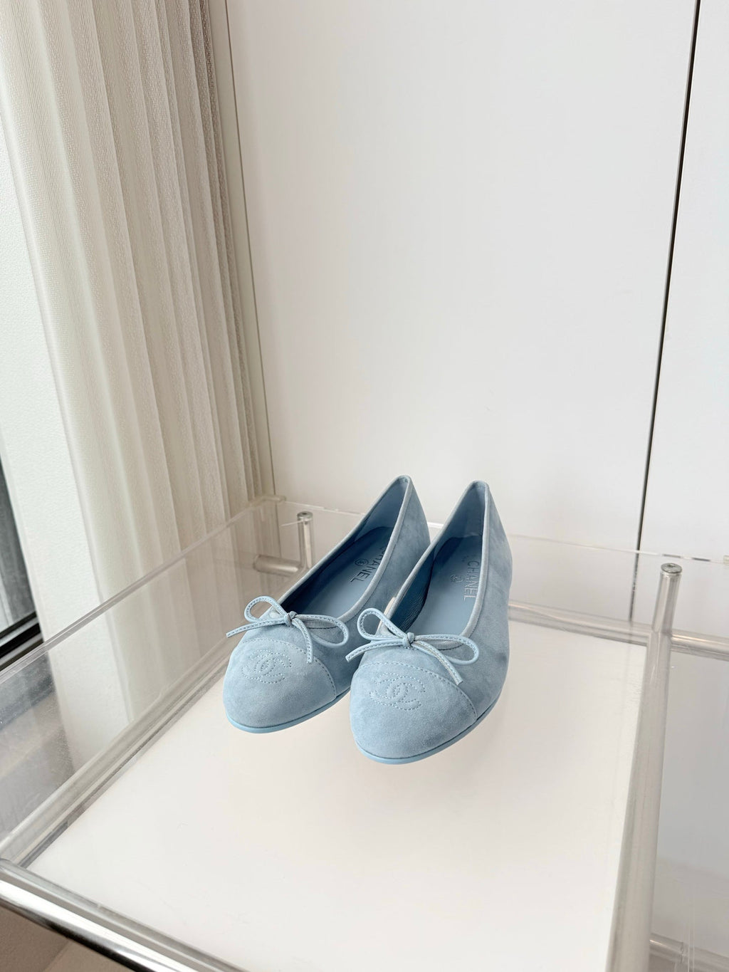 CHANEL 26S BALLET FLATS IN LIGHT BLUE SUEDE WITH BOW