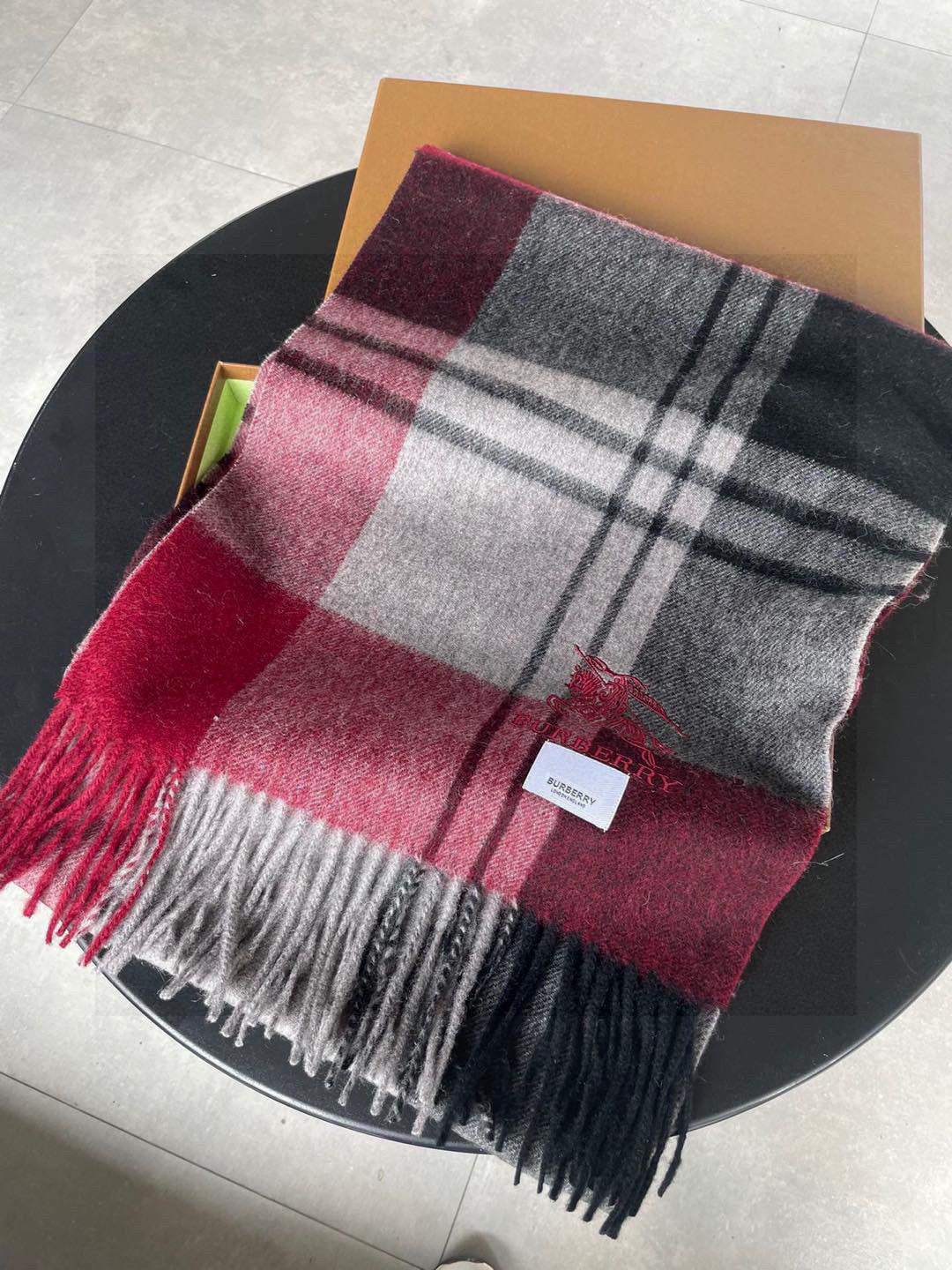 BURBERRY 25S SCARF 200 CM IN CASHMERE 938234