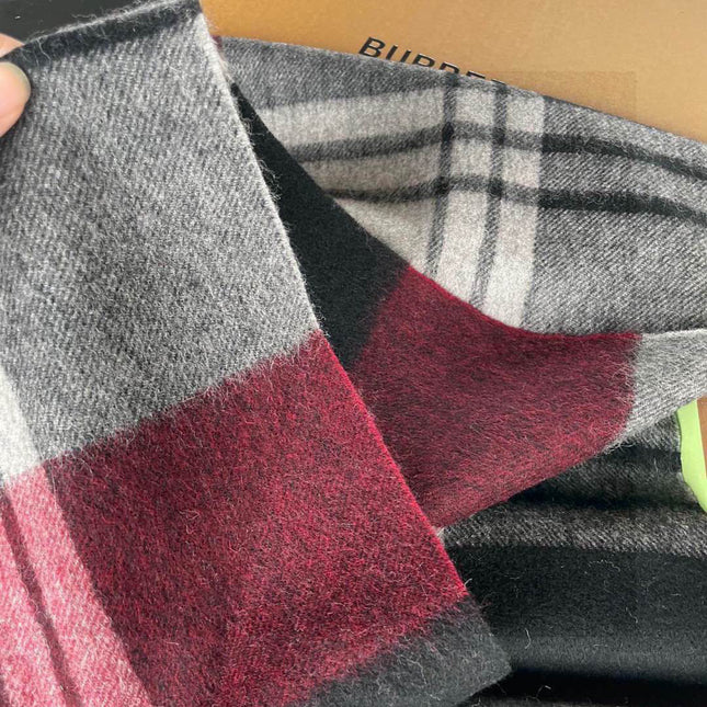 BURBERRY 25S SCARF 200 CM IN CASHMERE 938234