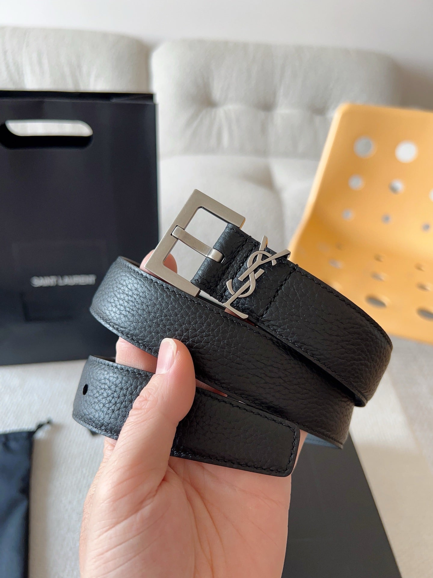 YSL 25S BELT 30 MM IN BLACK CALFSKIN 571014