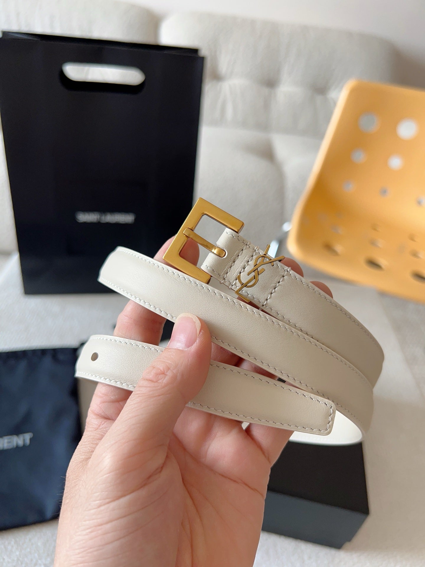YSL 25S BELT 20 MM IN CREAM WHITE CALFSKIN 571017