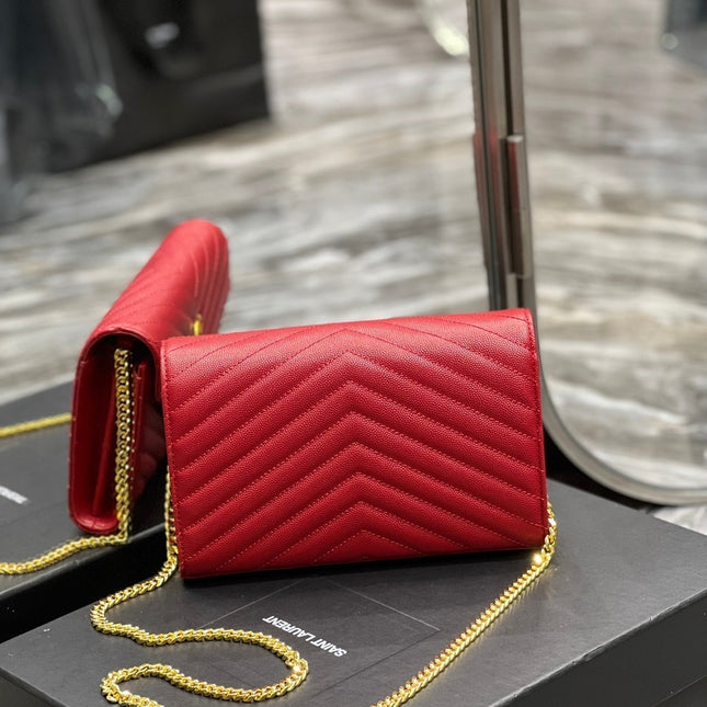 YL WOC 22 RED CHEVERON CAVIAR GOLD HARDWARE