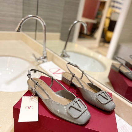 VALENTINO 26S SLINGBACK IN LIGHT GREY PATENT CALFSKIN