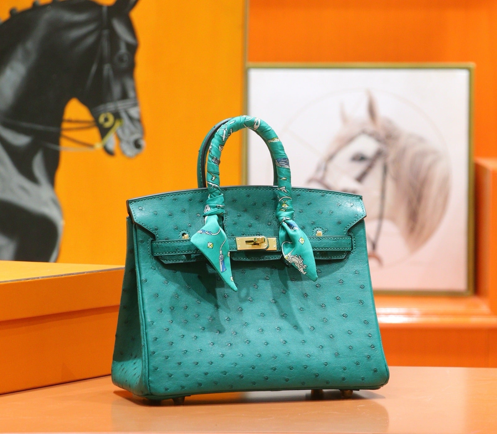 HM 25S BIRKIN 25 CM IN DARK GREEN OSTRICH WITH GOLD HARDWARE