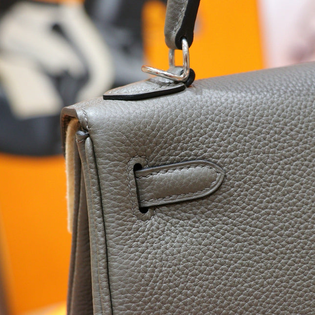 HM 25S KELLY BAG 25 CM IN GREY TOGO WITH SILVER HARDWARE