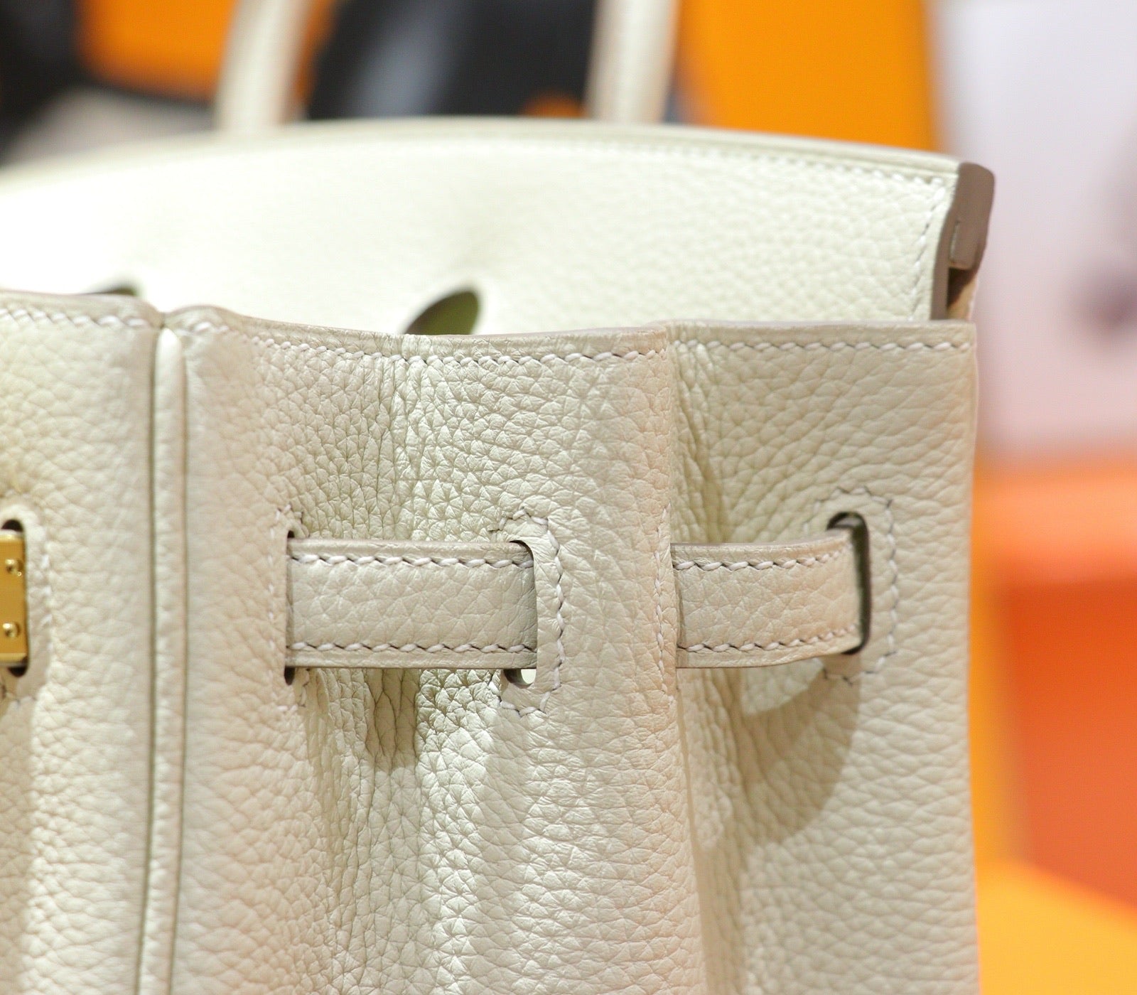 HM 25S BIRKIN BAG 25 CM IN WHITE TOGO WITH GOLD HARDWARE