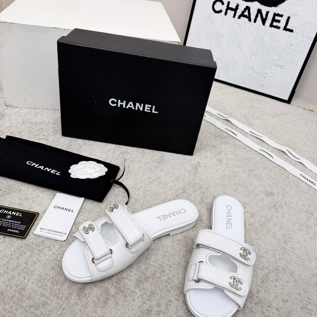 CHANEL 26S DOUBLE STRAP SLIDE SANDALS IN WHITE CALFSKIN