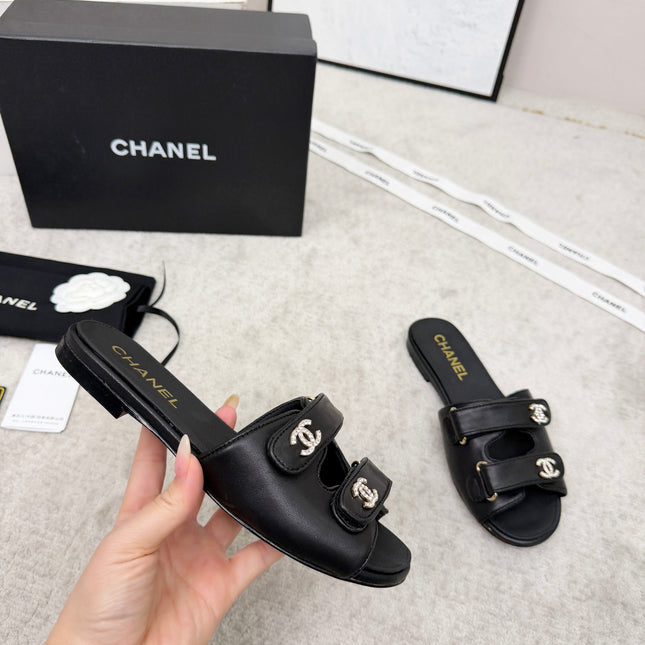 CHANEL 26S DOUBLE STRAP SLIDE SANDALS IN BLACK CALFSKIN
