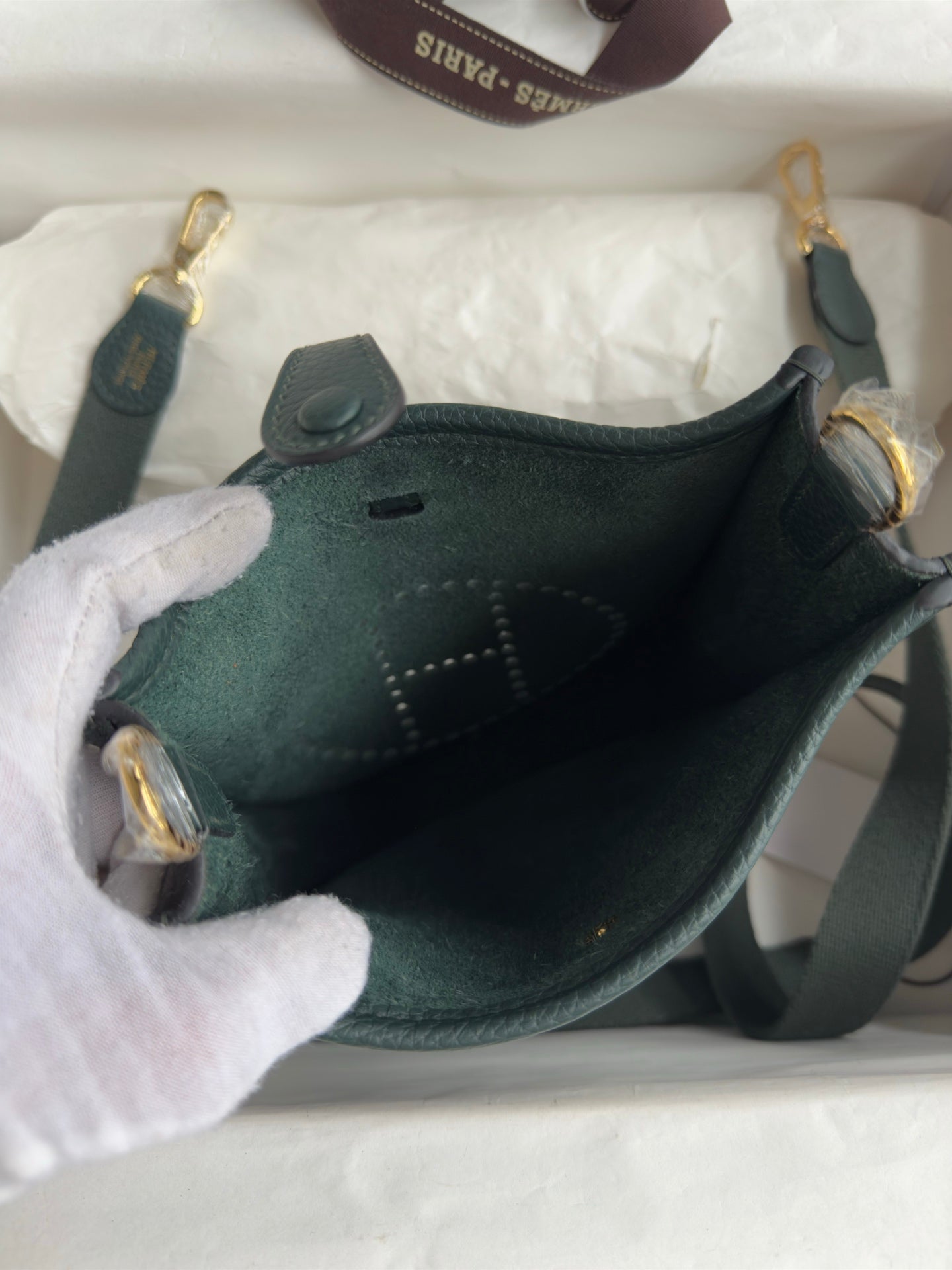 HM 25S EVELYNE 17 CM IN MOSS GREEN COWHIDE WITH GOLD HARDWARE