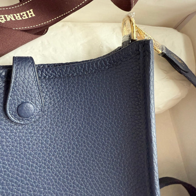 HM 25S EVELYNE 17 CM IN SLATE BLUE-GRAY COWHIDE WITH GOLD HARDWARE
