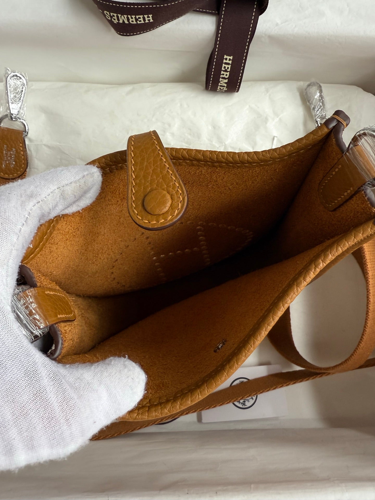 HM 25S EVELYNE 17 CM IN DARK BROWN COWHIDE WITH SILVER HARDWARE