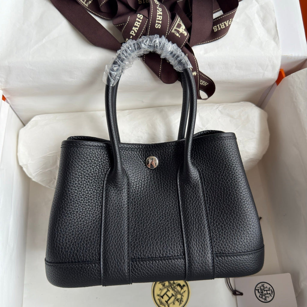 HM 25S GARDEN PARTY 23 CM IN BLACK TOGO