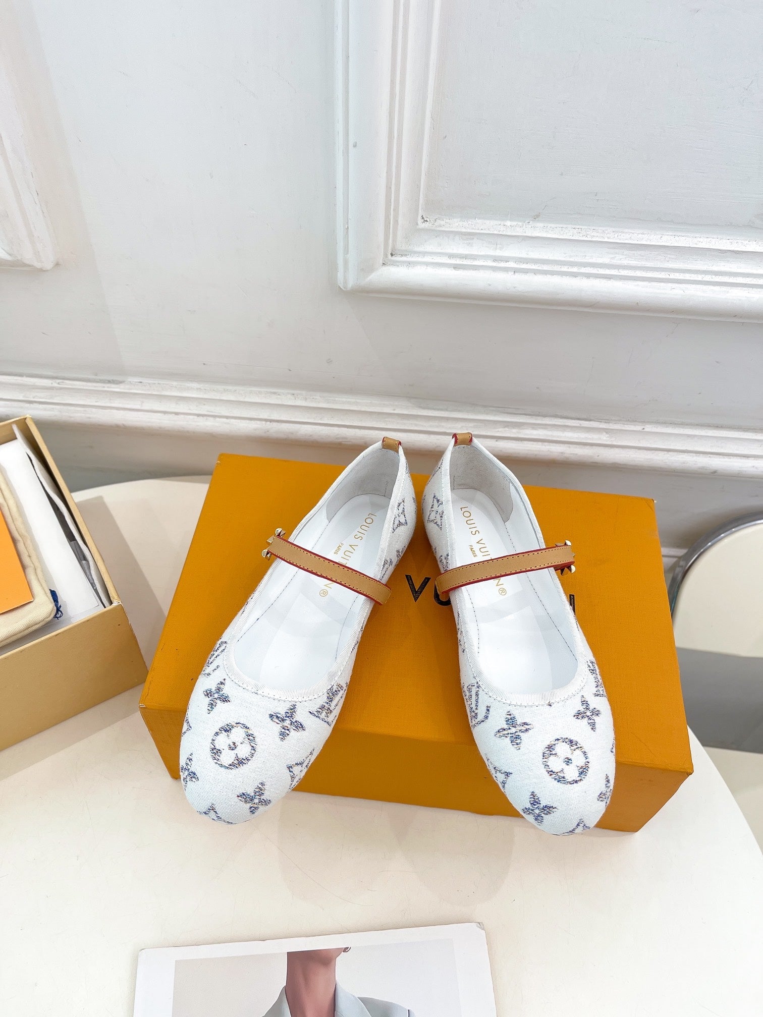 LV WOMEN ROMY FLAT BALLERINA IN WHITE MONOGRAM JACQUARD
