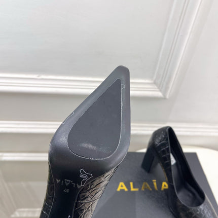 ALAIA 26S HIGH HEELS 95 MM IN BLACK CROCODILE-EMBOSSED CALFSKIN