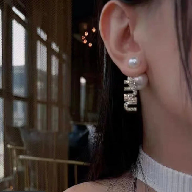 MIUMIU 26S CRYSTAL LOGO PEARL DROP EARRINGS IN SILVER TONE METAL 620414