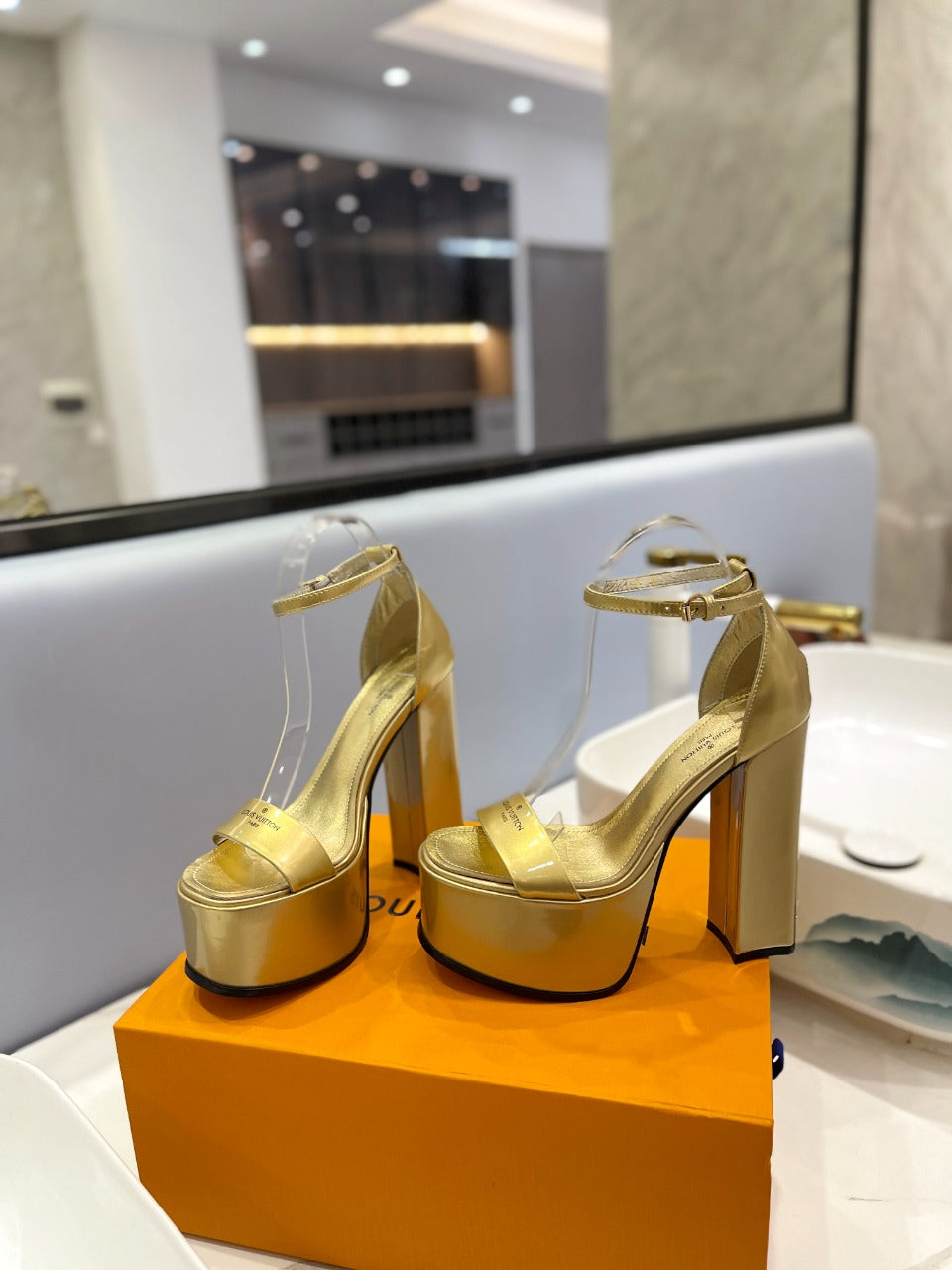 LV 26S HIGH HEEL SANDALS 145 MM IN GOLD CALFSKIN
