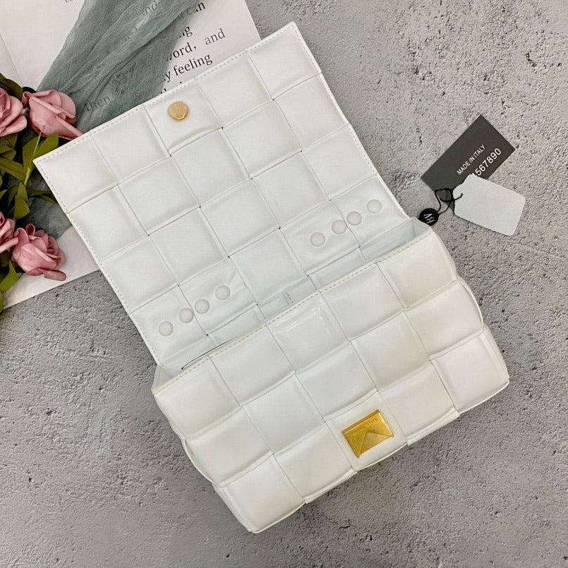 Chain Cass Bag White